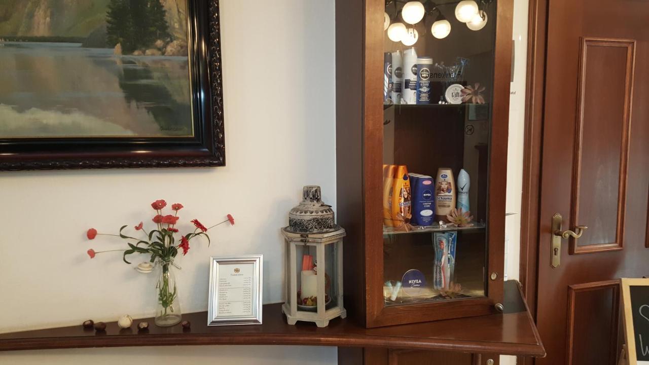 Hotel Goldener Adler Garni Hallstadt Εξωτερικό φωτογραφία