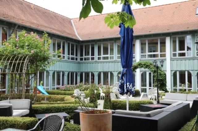 Hotel Goldener Adler Garni Hallstadt Εξωτερικό φωτογραφία